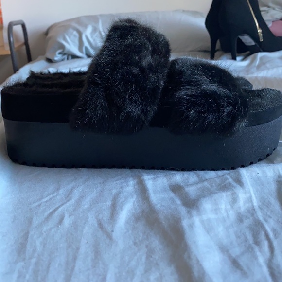 Madden Girl Platform Sandals - Picture 4 of 4